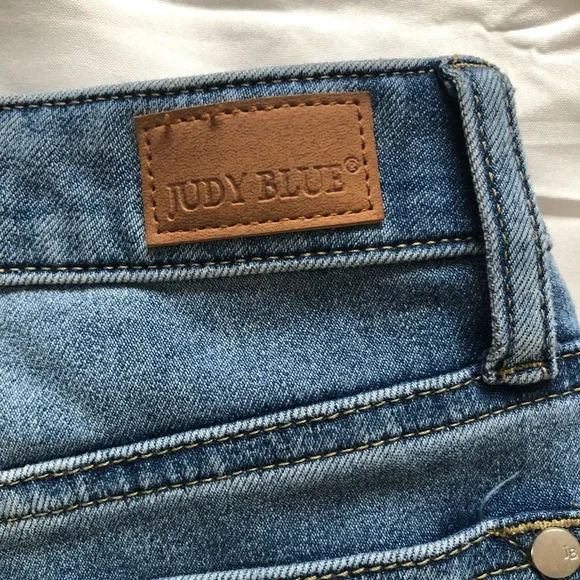 Judy Blue Boyfriend Fit Jeans 1/25 - Picture 5 of 5